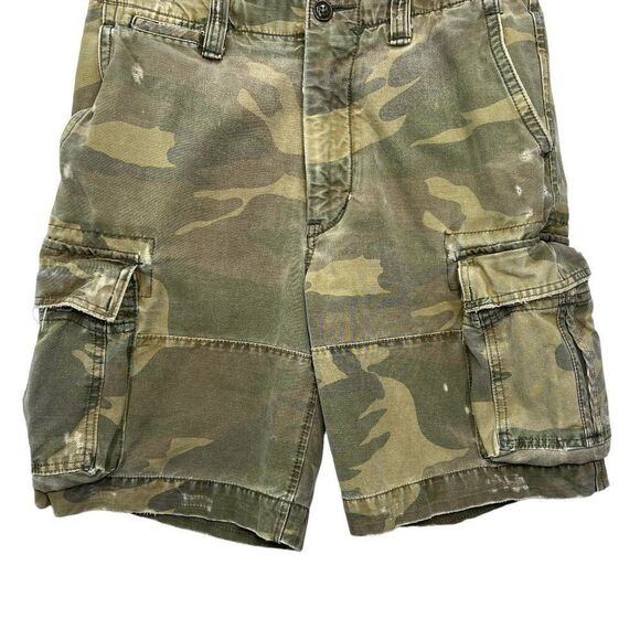 Abercrombie & Fitch Men's Camo 7 Pocket Twill Cargo Shorts - Picture 4 of 13